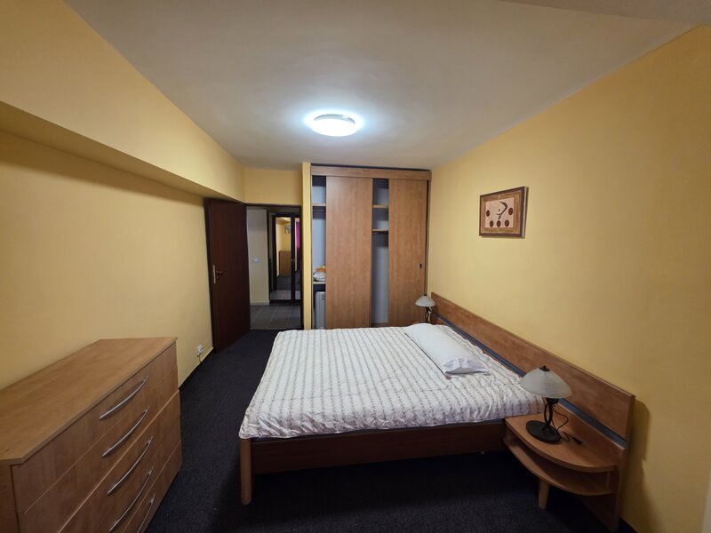 Titulescu, Pasaj Basarab,